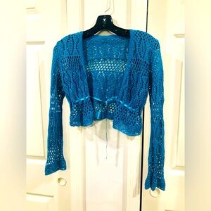Knit Cropped cardigan.
